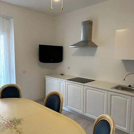 بيت ضيافة Blessed House